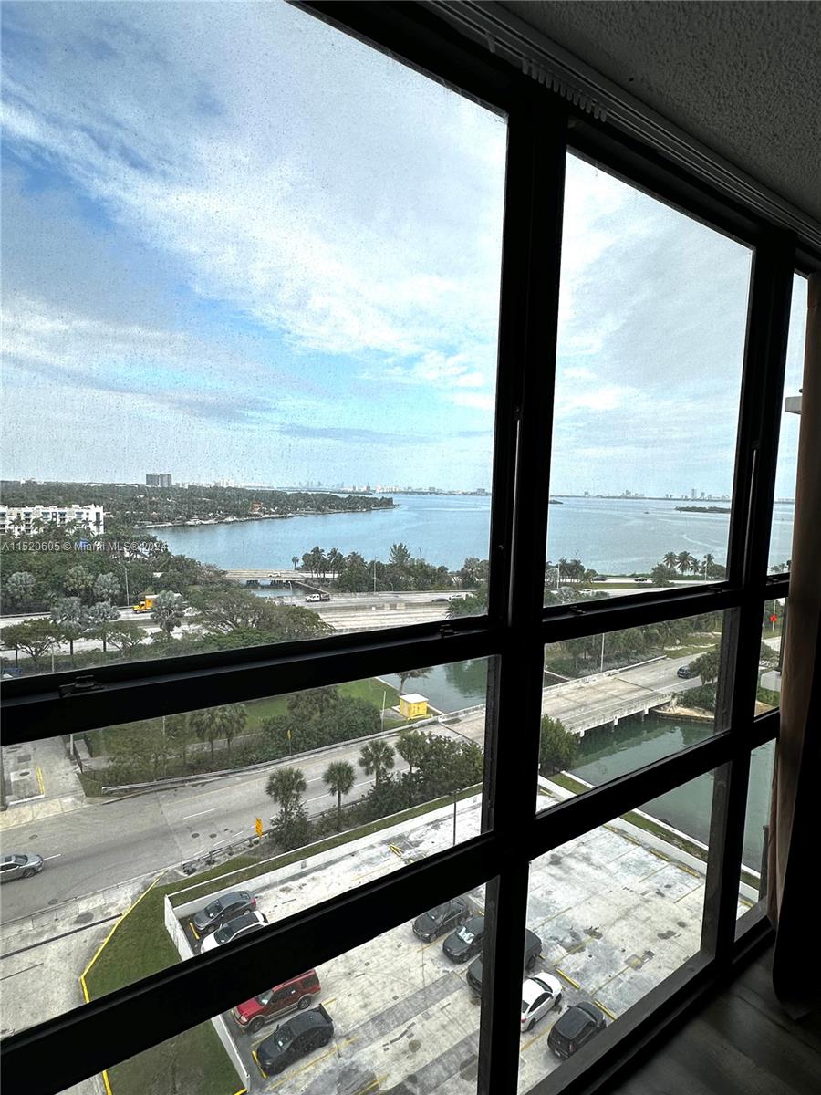 CHARTER CLUB CONDO - Residential Lease