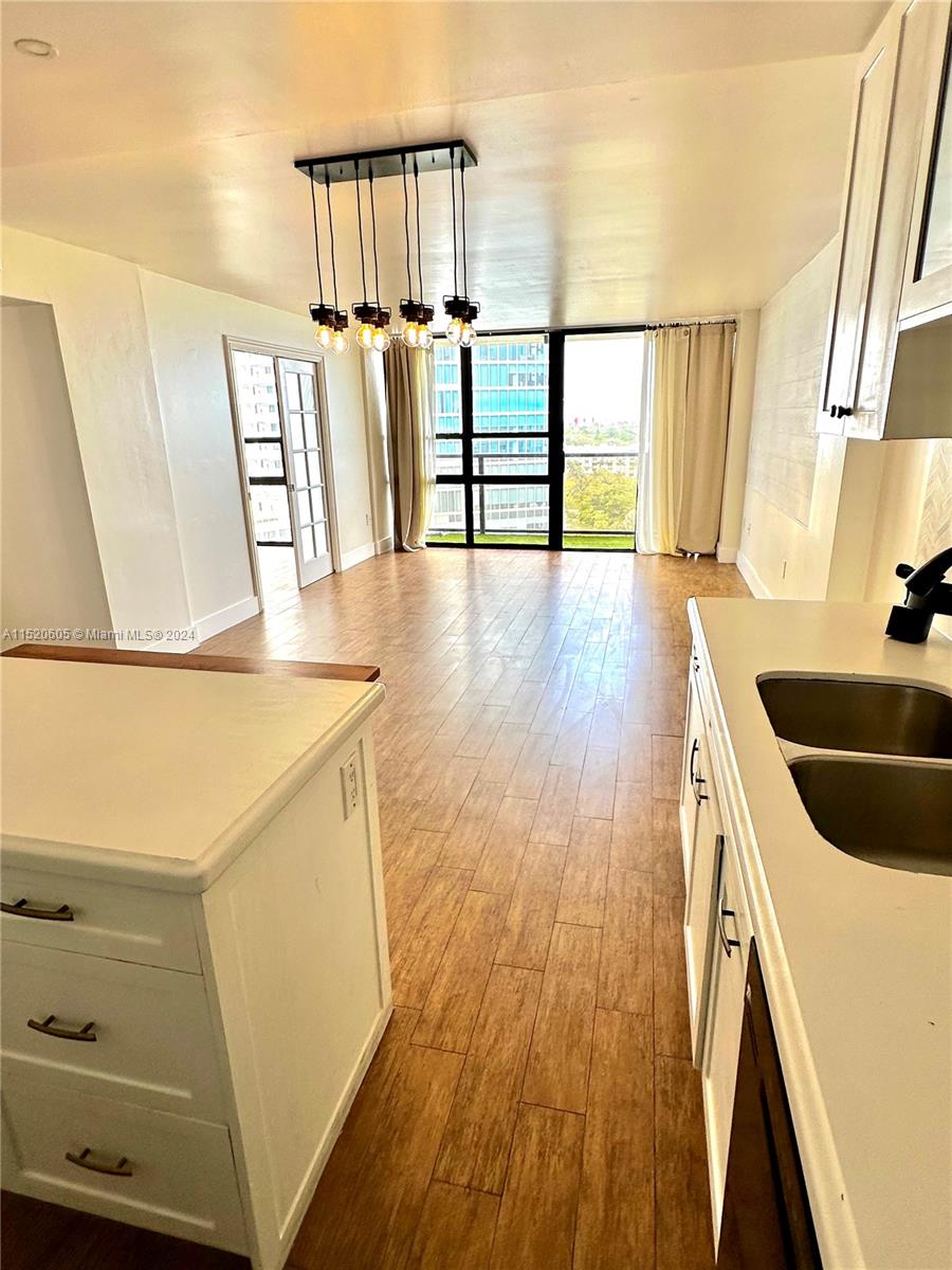 CHARTER CLUB CONDO - Residential Lease
