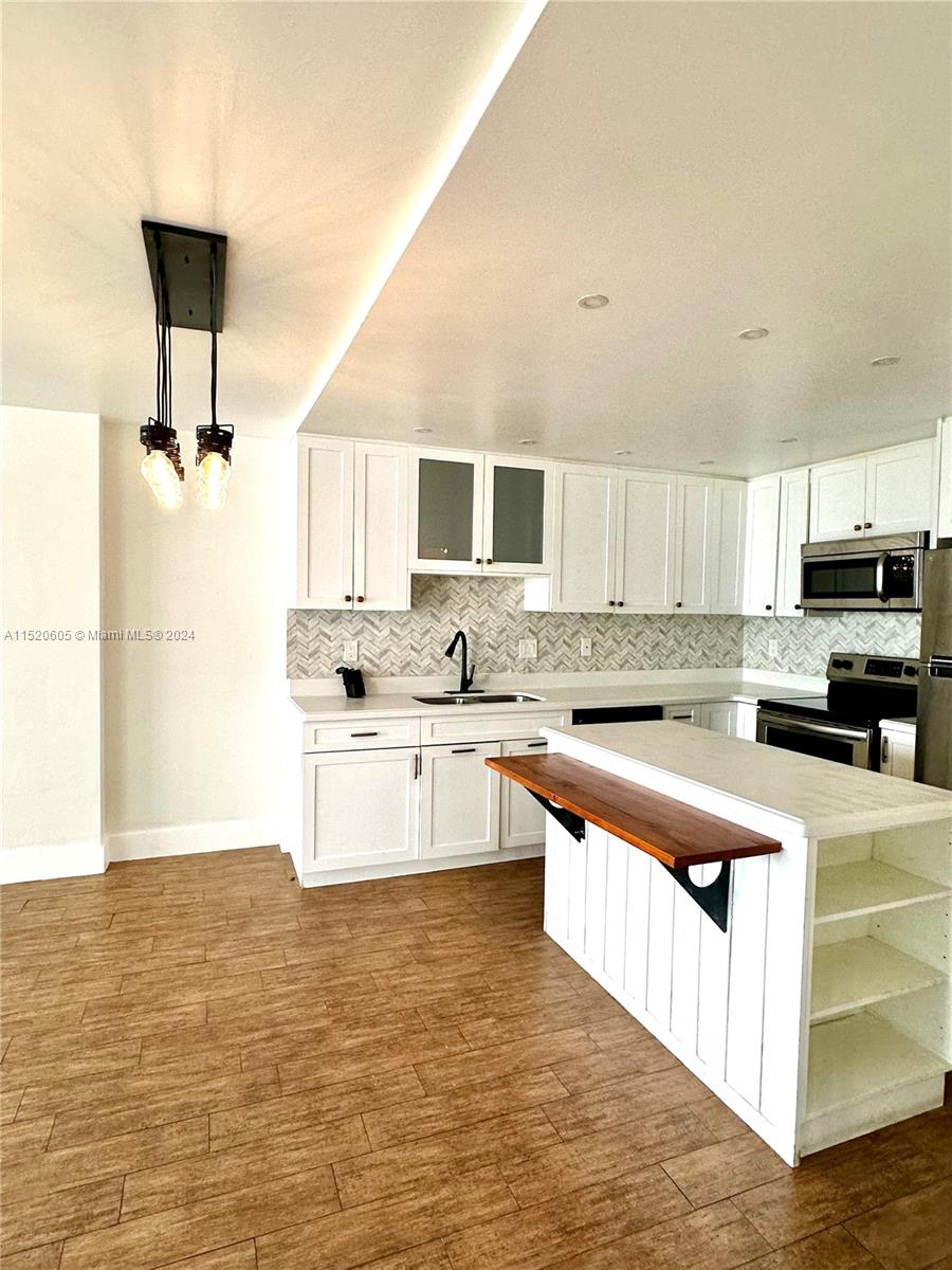 CHARTER CLUB CONDO - Residential Lease