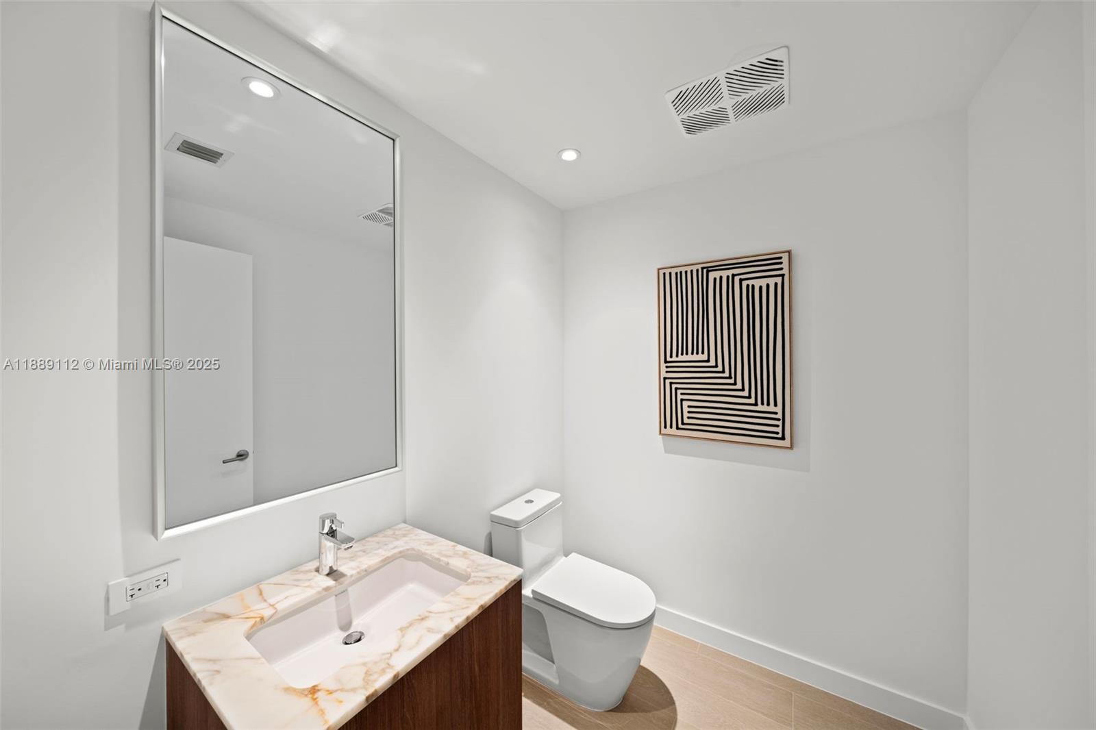 Park Residence Condo - Residential