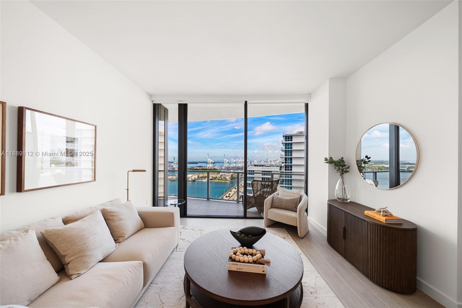 Park Residence Condo - Residential