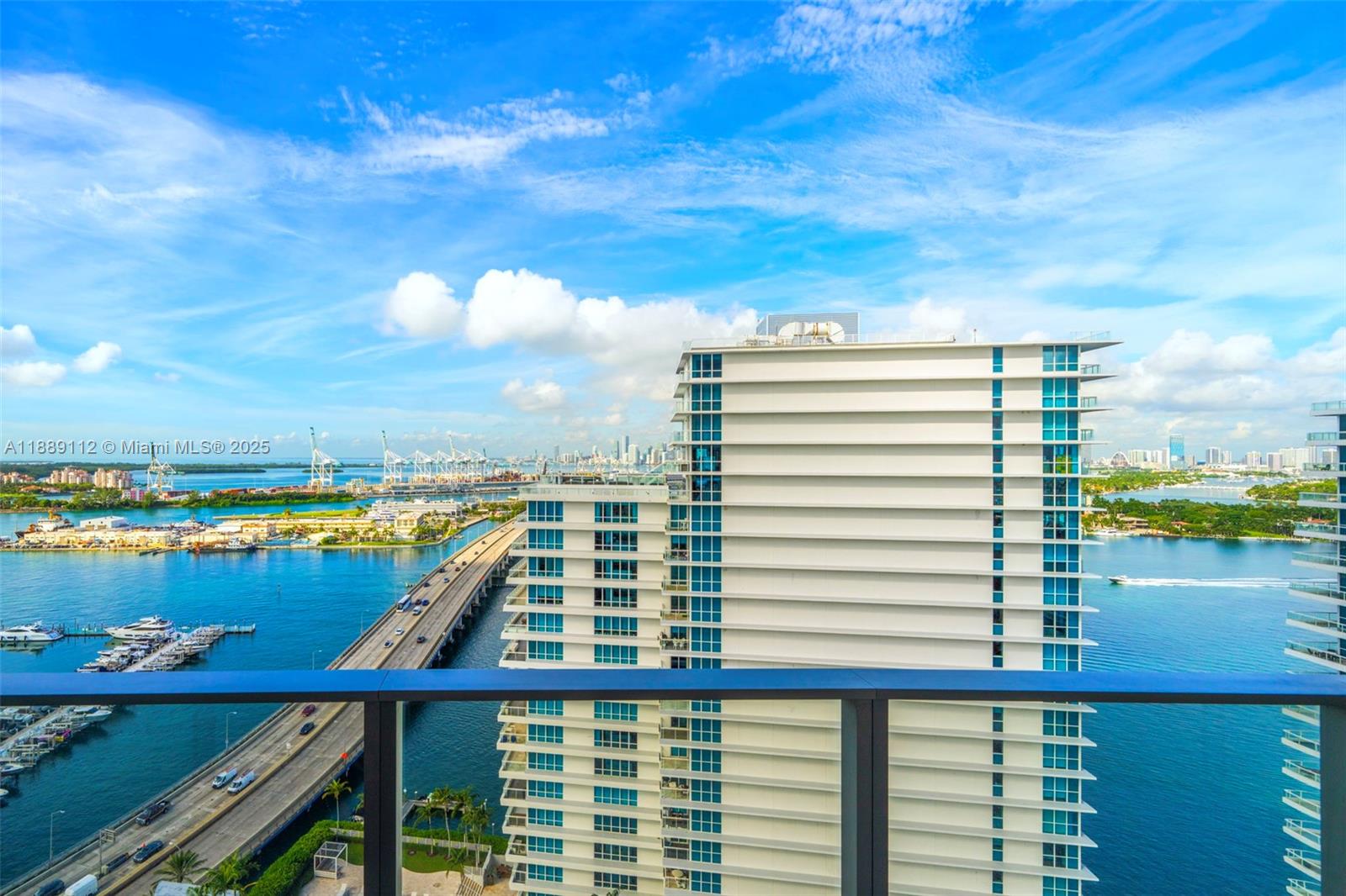 Park Residence Condo - Residential