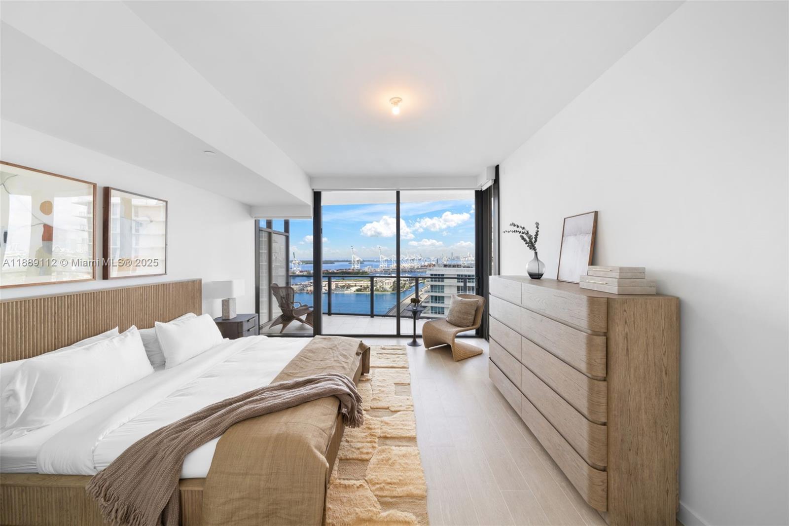 Park Residence Condo - Residential