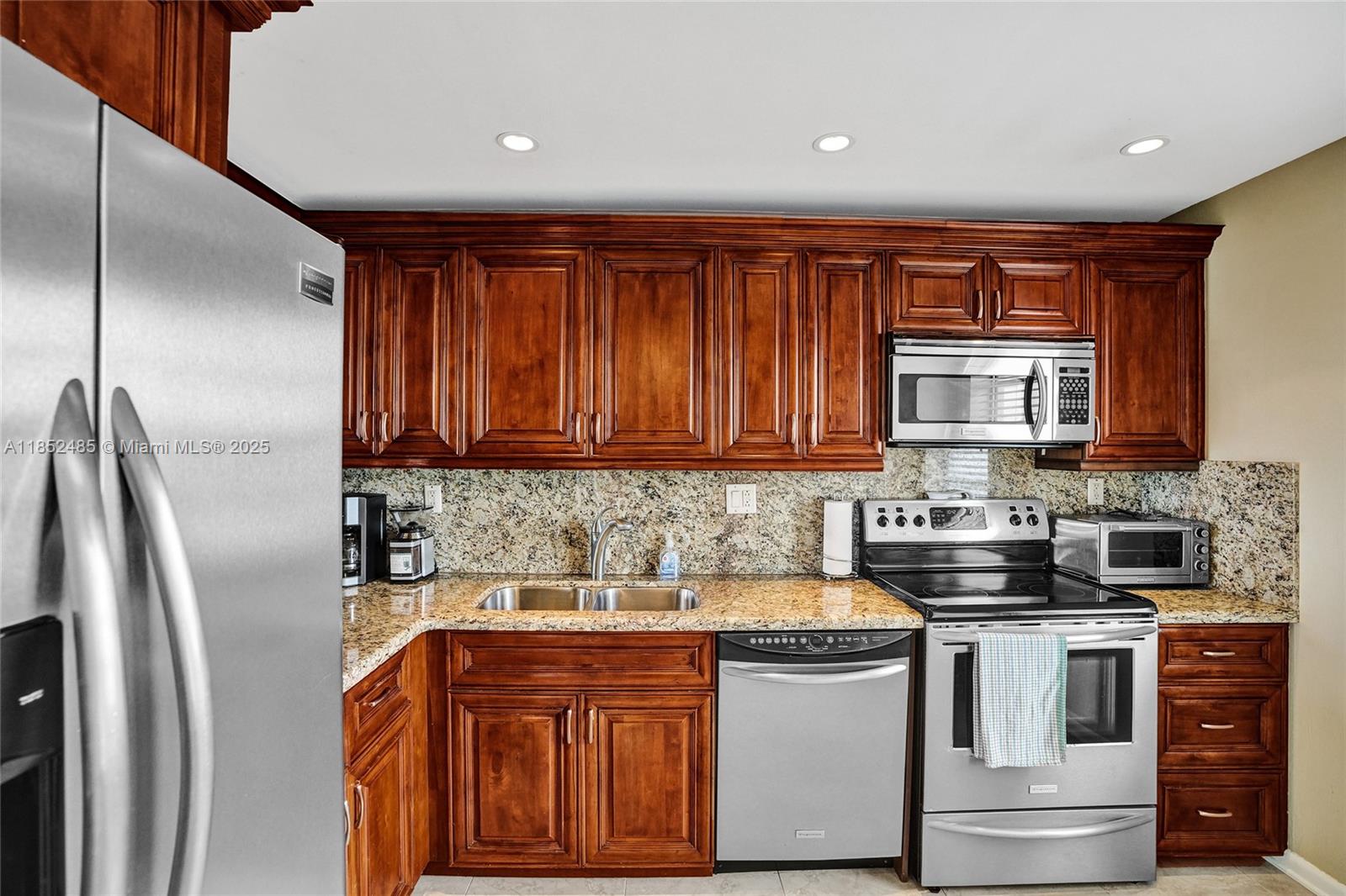WATERBURY CONDO - Residential