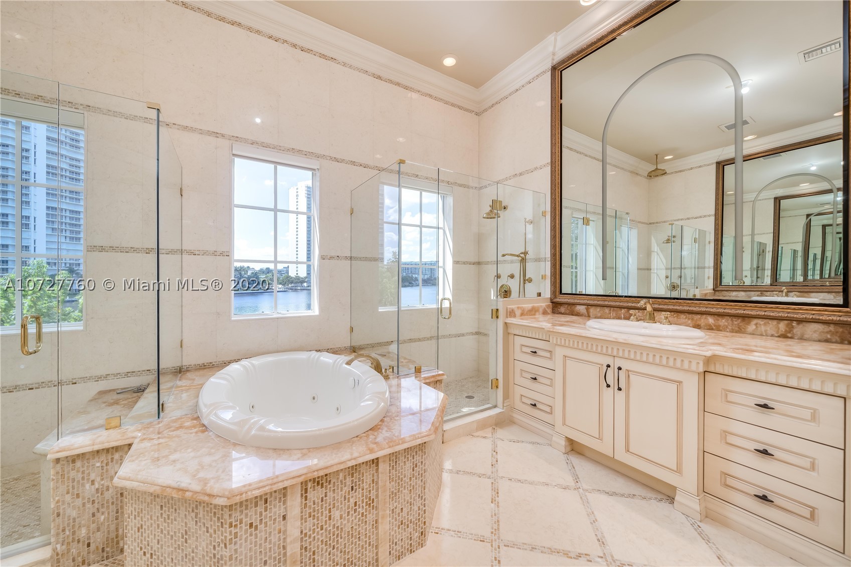 ISLAND ESTATES - Residential
