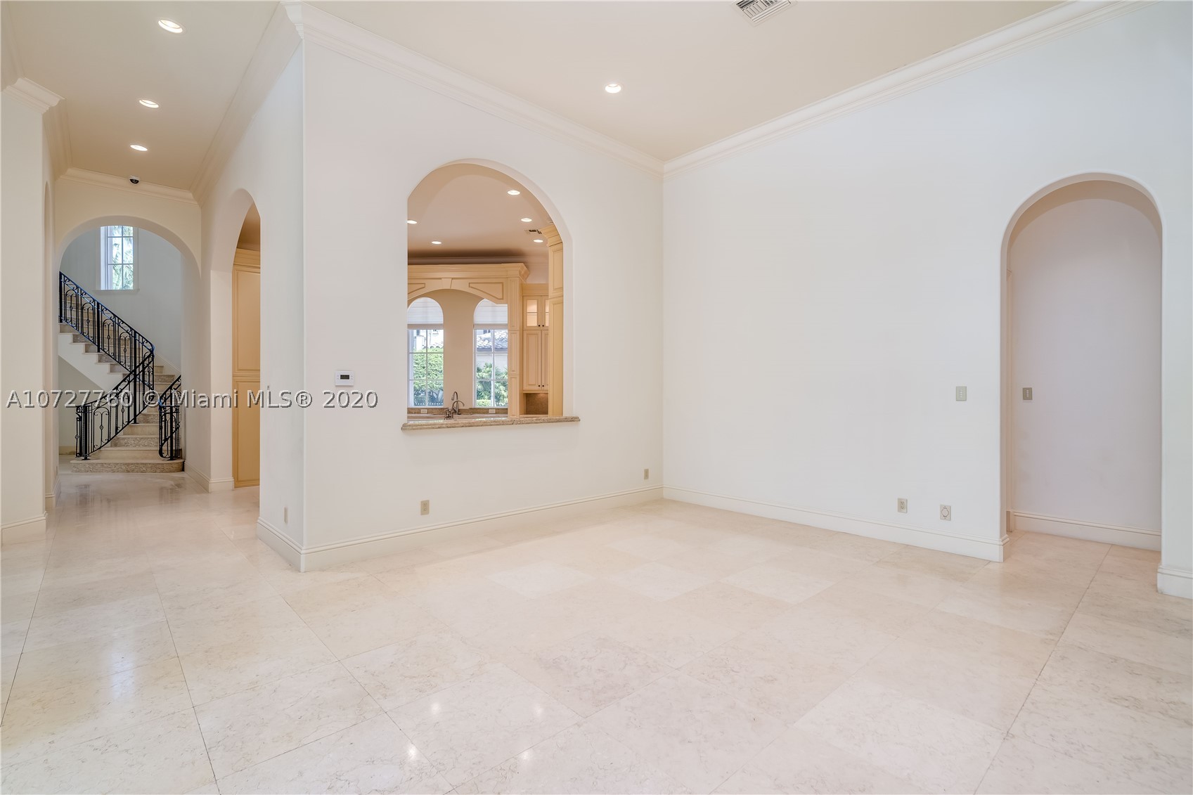 ISLAND ESTATES - Residential