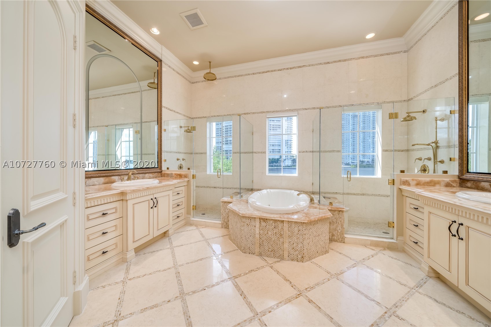 ISLAND ESTATES - Residential