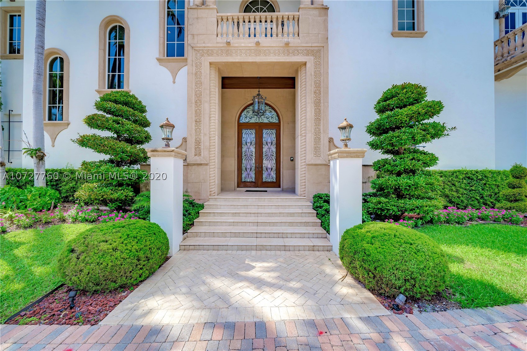 ISLAND ESTATES - Residential