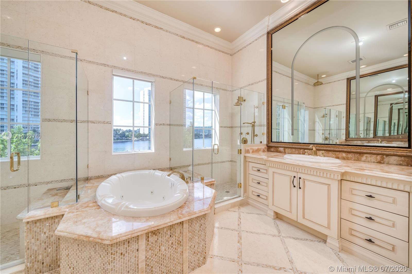 ISLAND ESTATES - Residential