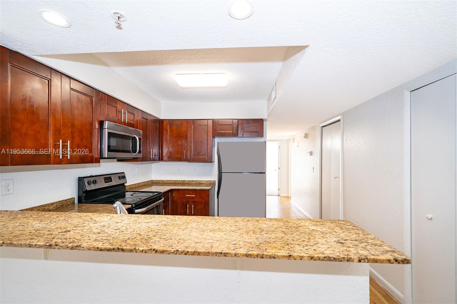 PALM SQUARE AT BELLE ISLE - Residential