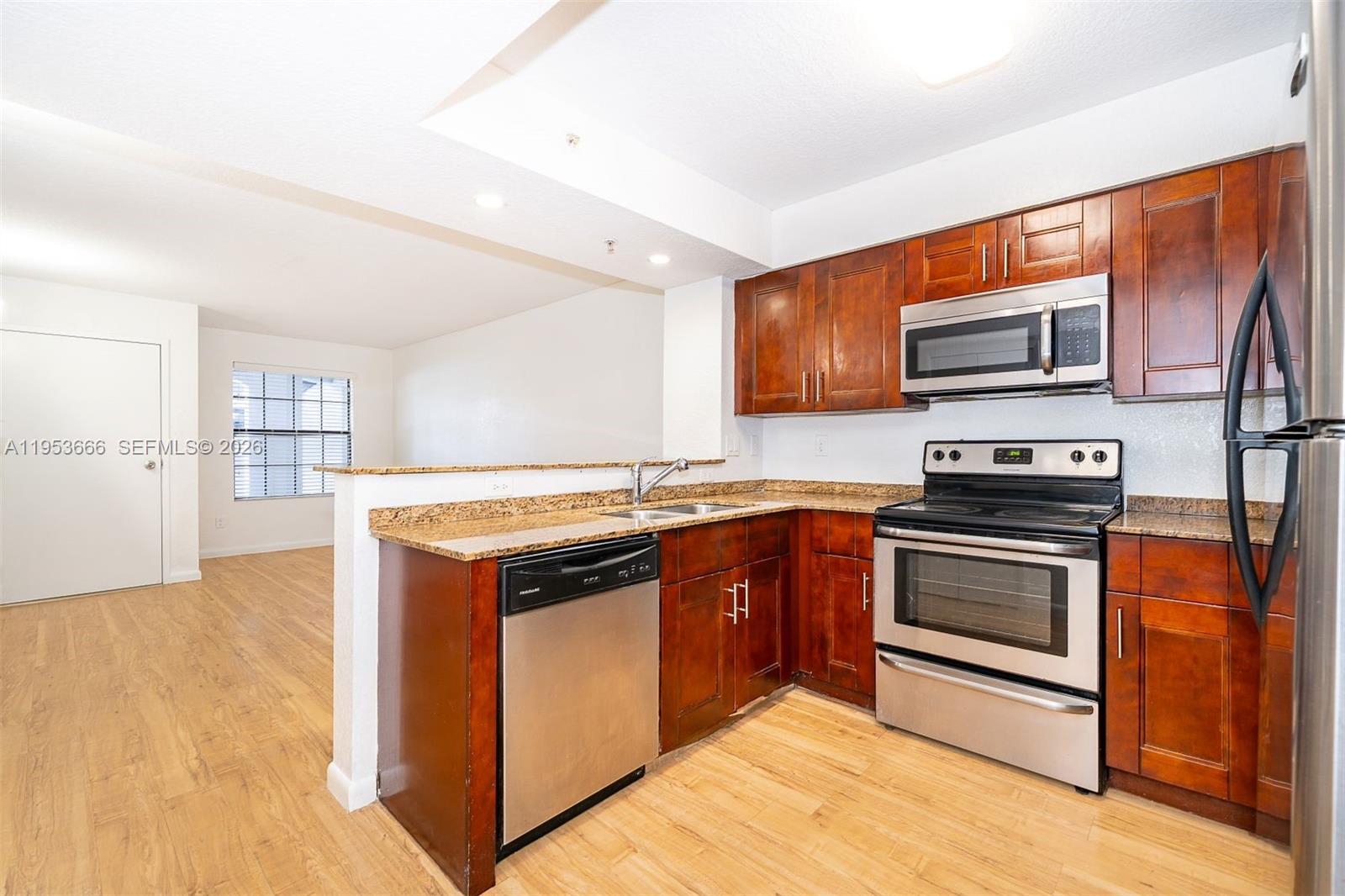 PALM SQUARE AT BELLE ISLE - Residential