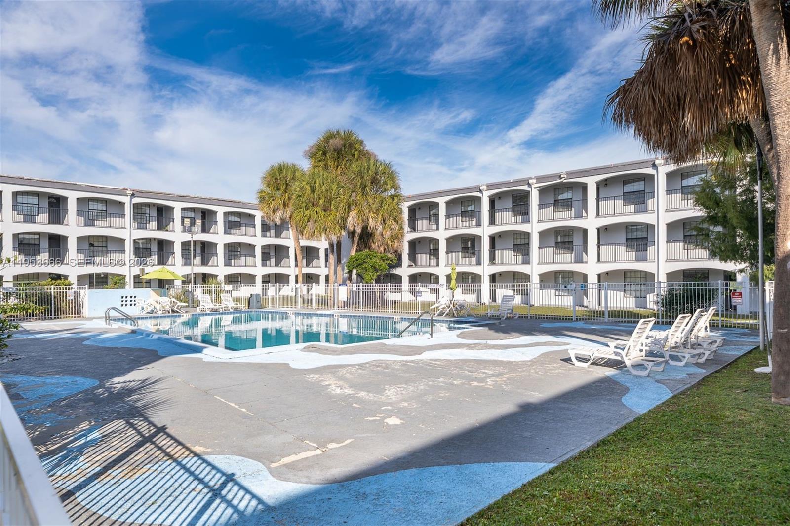 PALM SQUARE AT BELLE ISLE - Residential