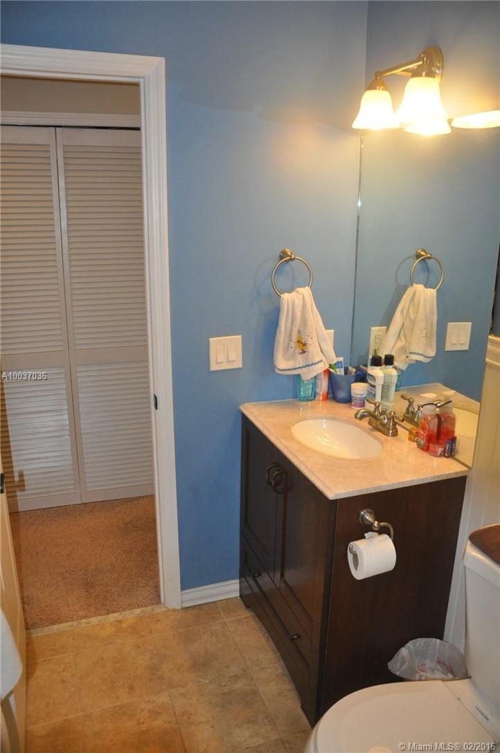 Country Address 102-1 B - Residential