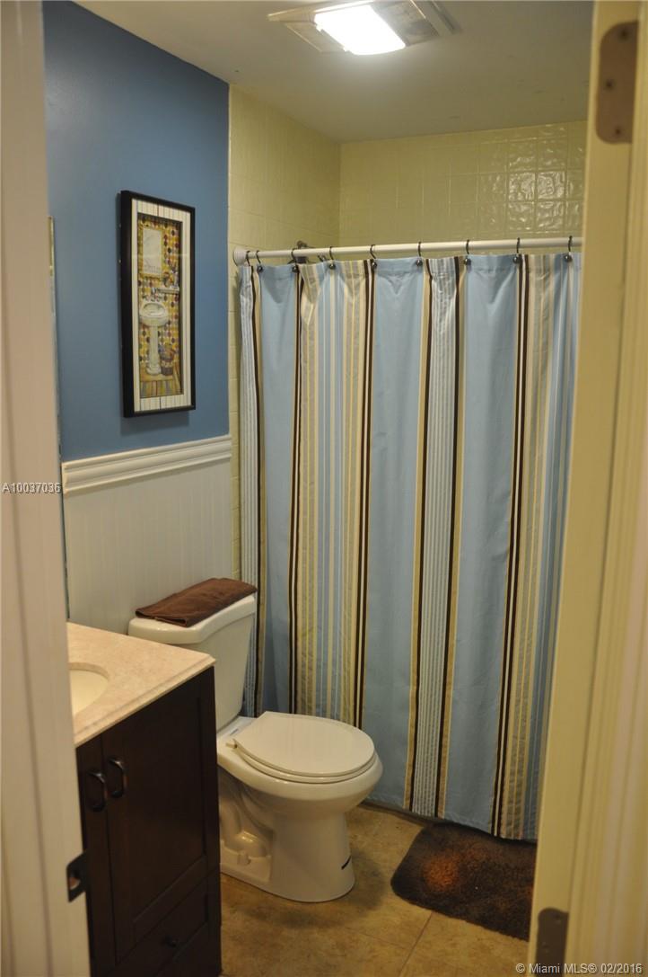 Country Address 102-1 B - Residential