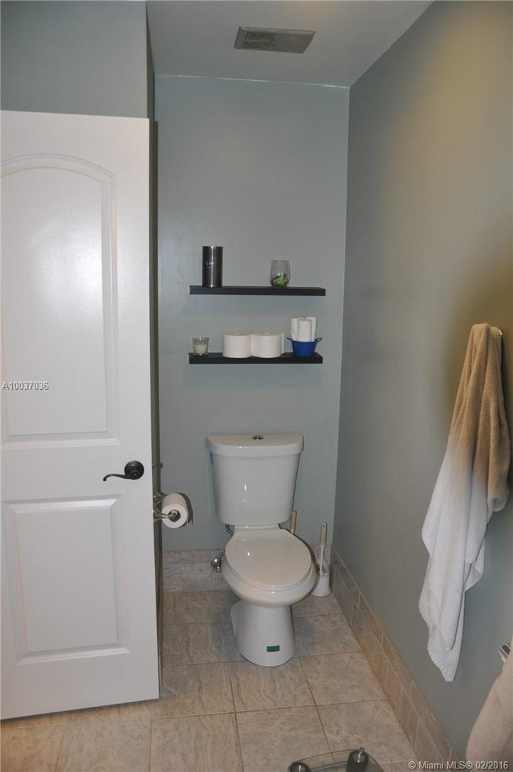 Country Address 102-1 B - Residential