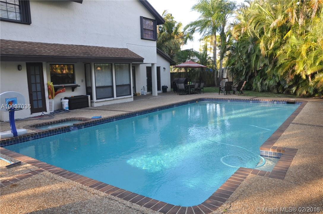Country Address 102-1 B - Residential