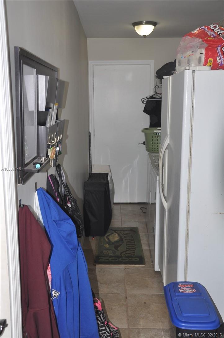 Country Address 102-1 B - Residential