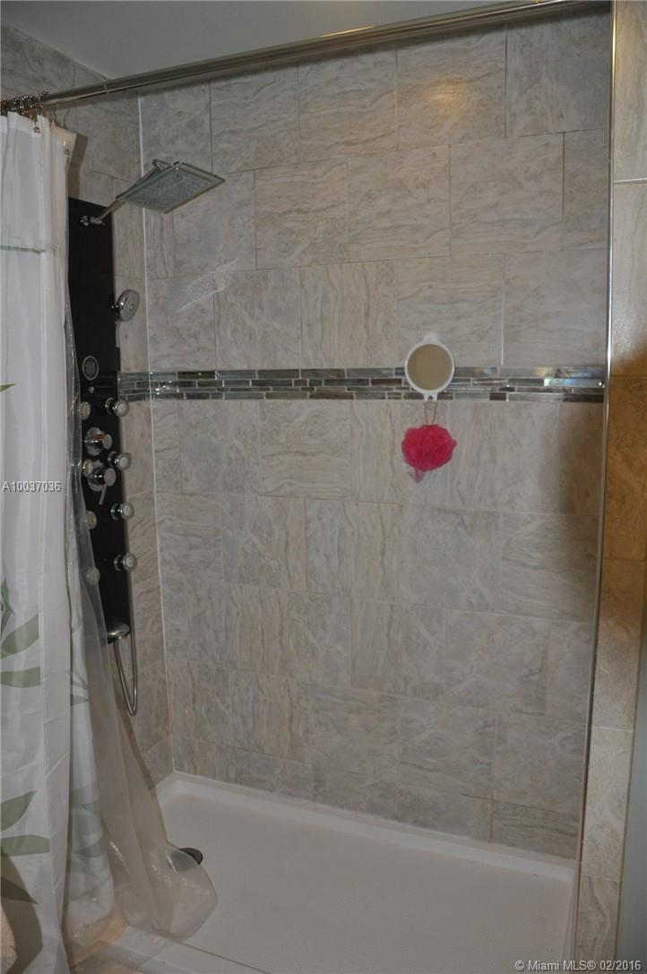 Country Address 102-1 B - Residential