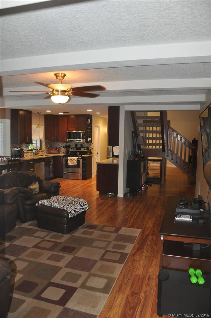 Country Address 102-1 B - Residential