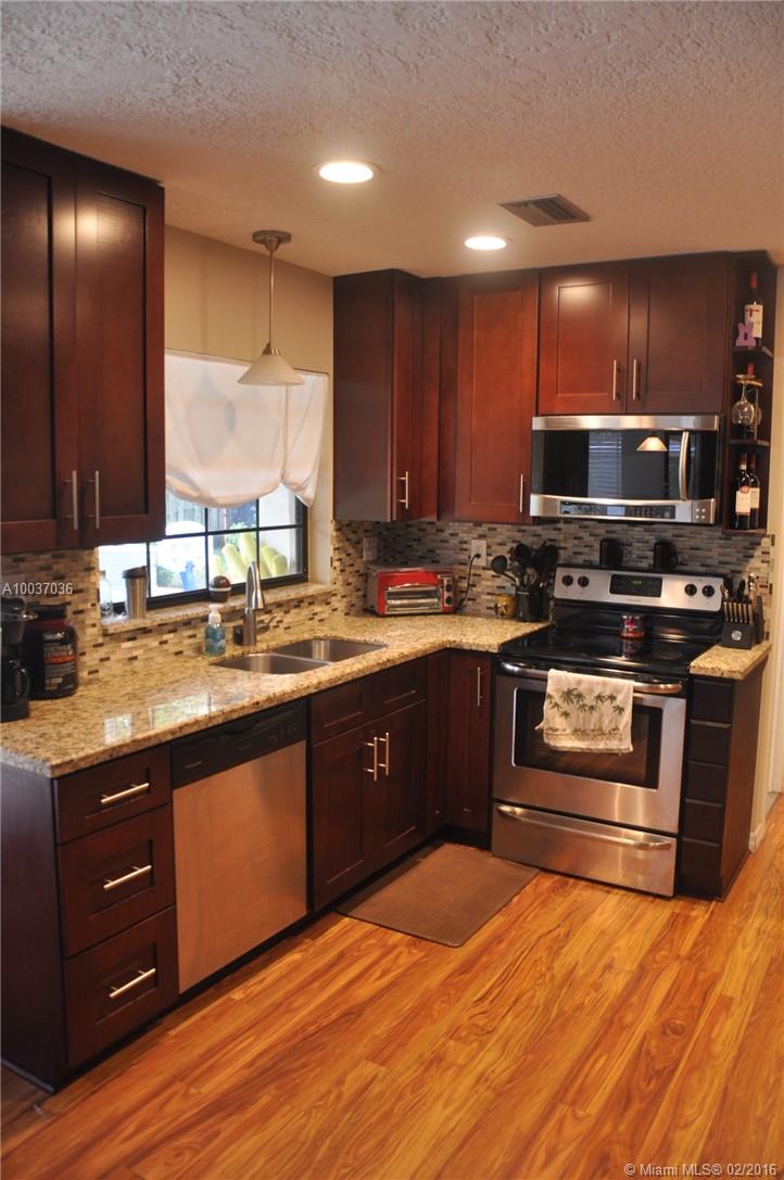 Country Address 102-1 B - Residential