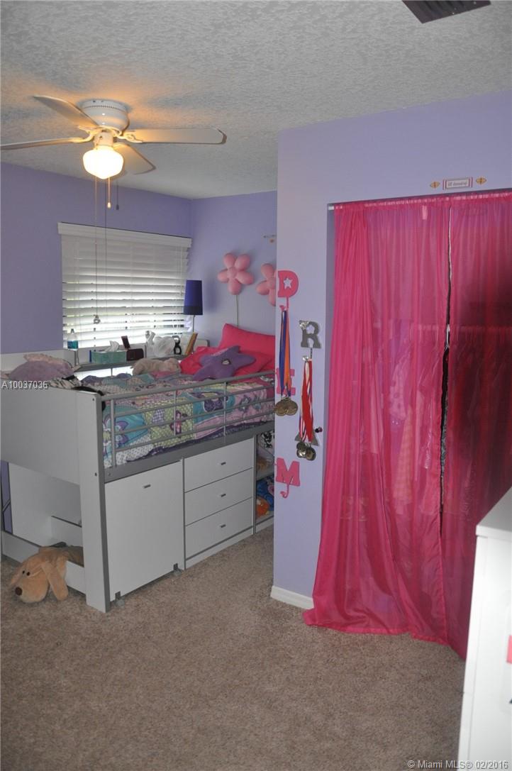 Country Address 102-1 B - Residential