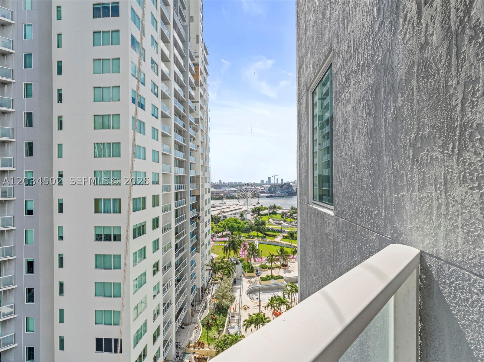 VIZCAYNE SOUTH CONDO - Residential