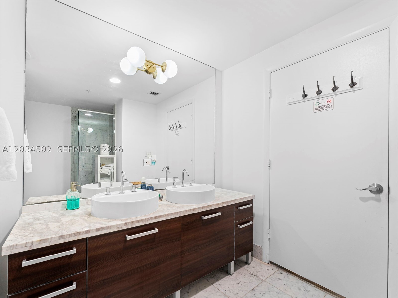 VIZCAYNE SOUTH CONDO - Residential