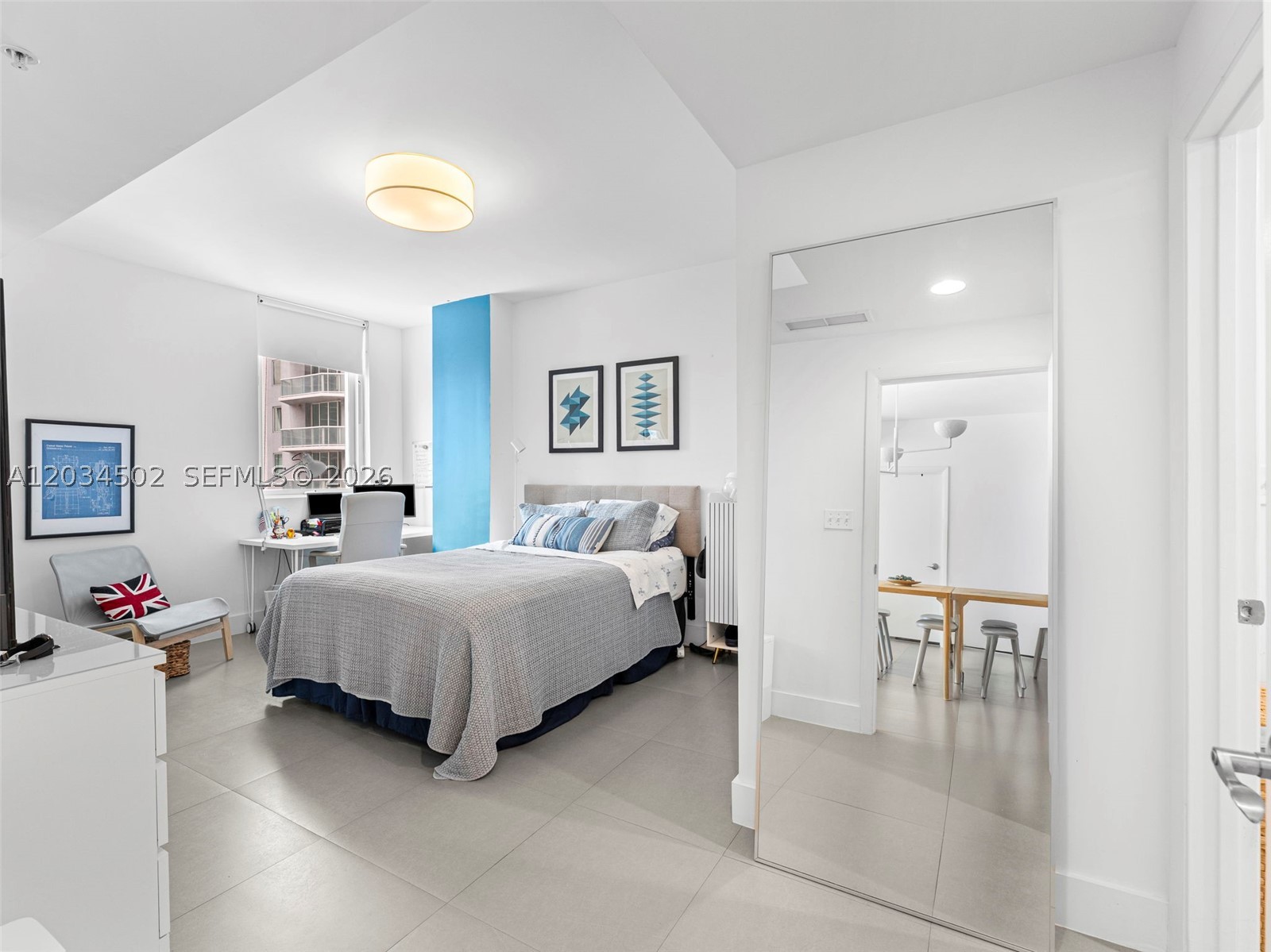 VIZCAYNE SOUTH CONDO - Residential