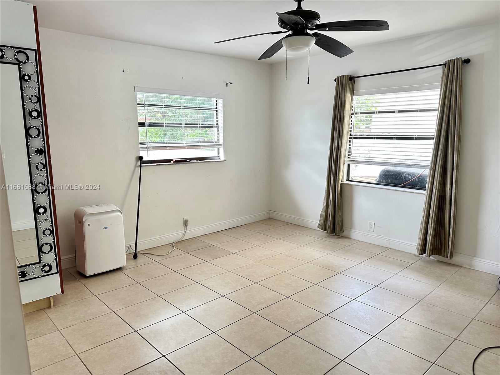 LIBERIA - Residential