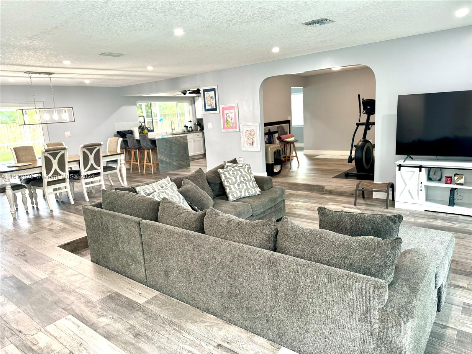 RAMBLEWOOD SOUTH - Residential