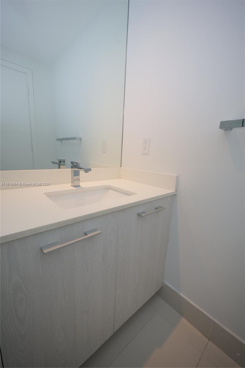 BRICKELL HEIGHTS EAST CON - Residential
