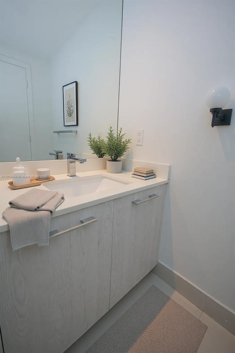 BRICKELL HEIGHTS EAST CON - Residential