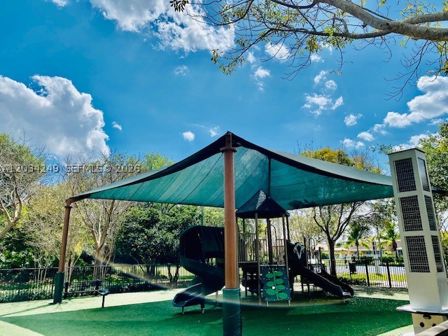 ISLES AT WESTON - Residential Lease