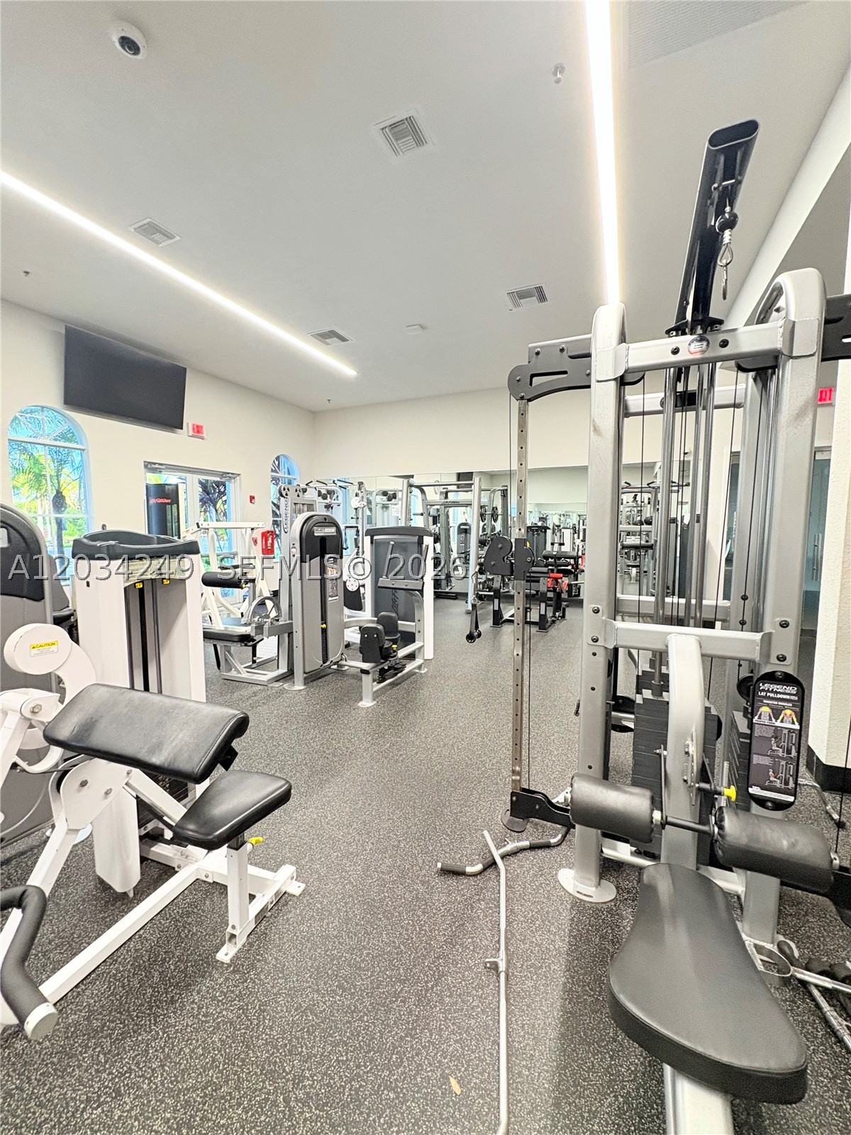ISLES AT WESTON - Residential Lease