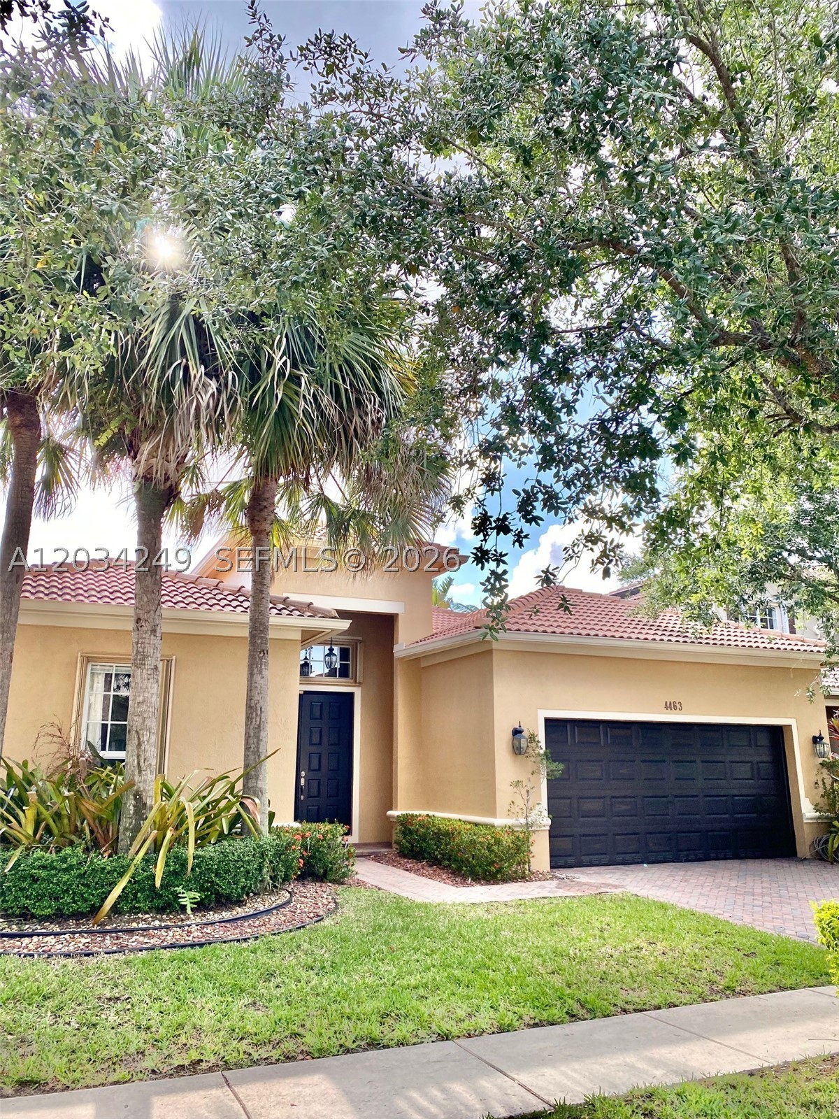 ISLES AT WESTON - Residential Lease