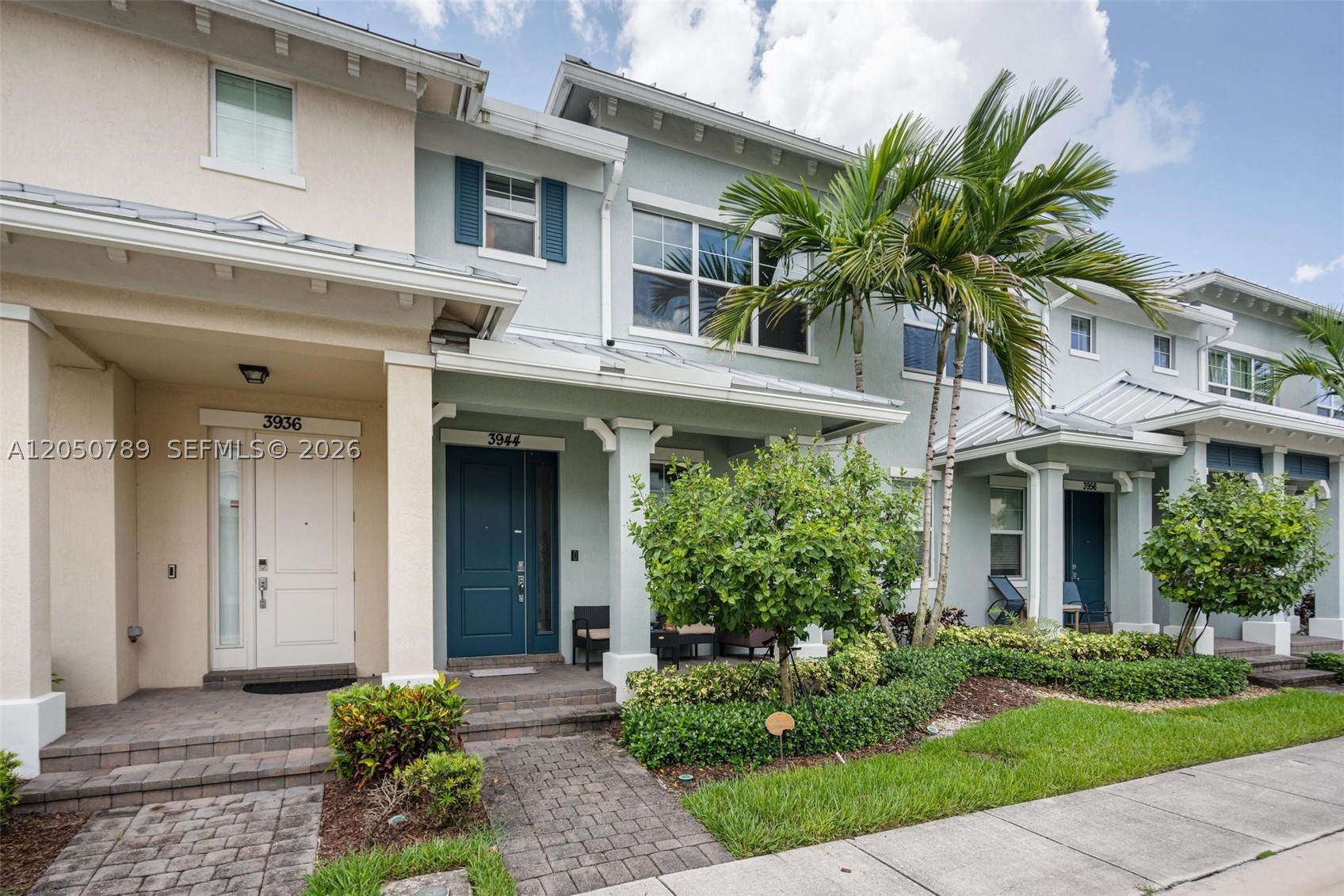 HILLCREST COUNTRY CLUB NO - Residential Lease