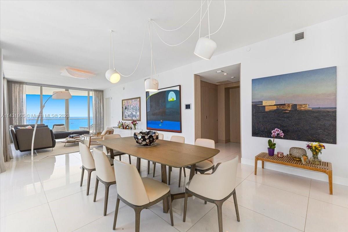 JADE SIGNATURE CONDO - Residential