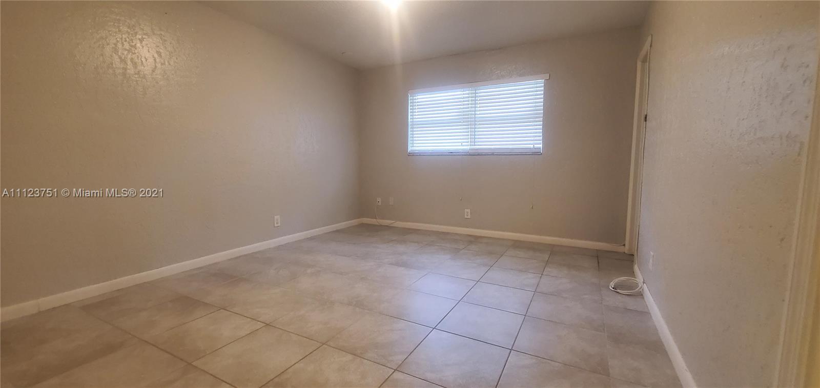VISTA GARDENS SEC 1 - Residential Lease