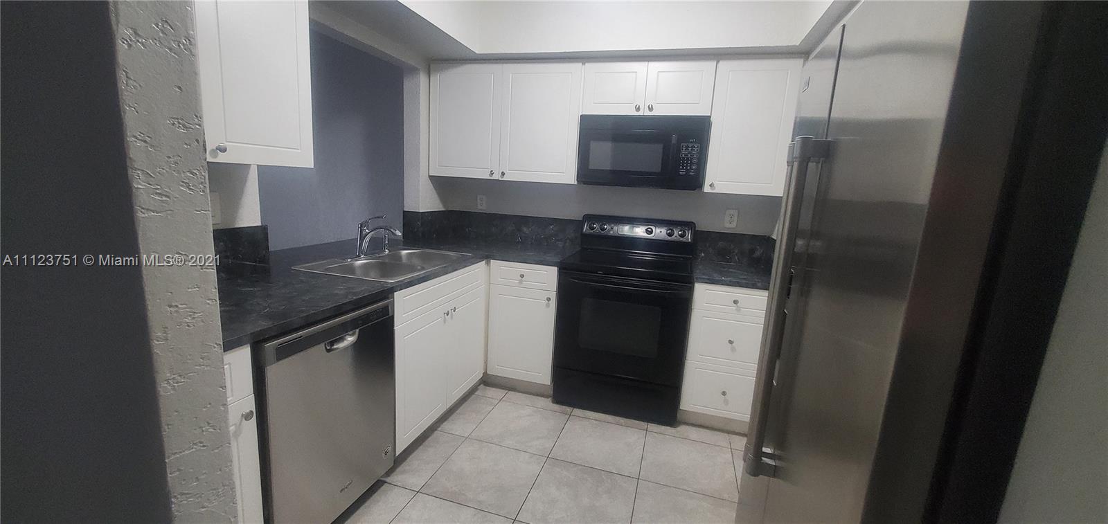 VISTA GARDENS SEC 1 - Residential Lease