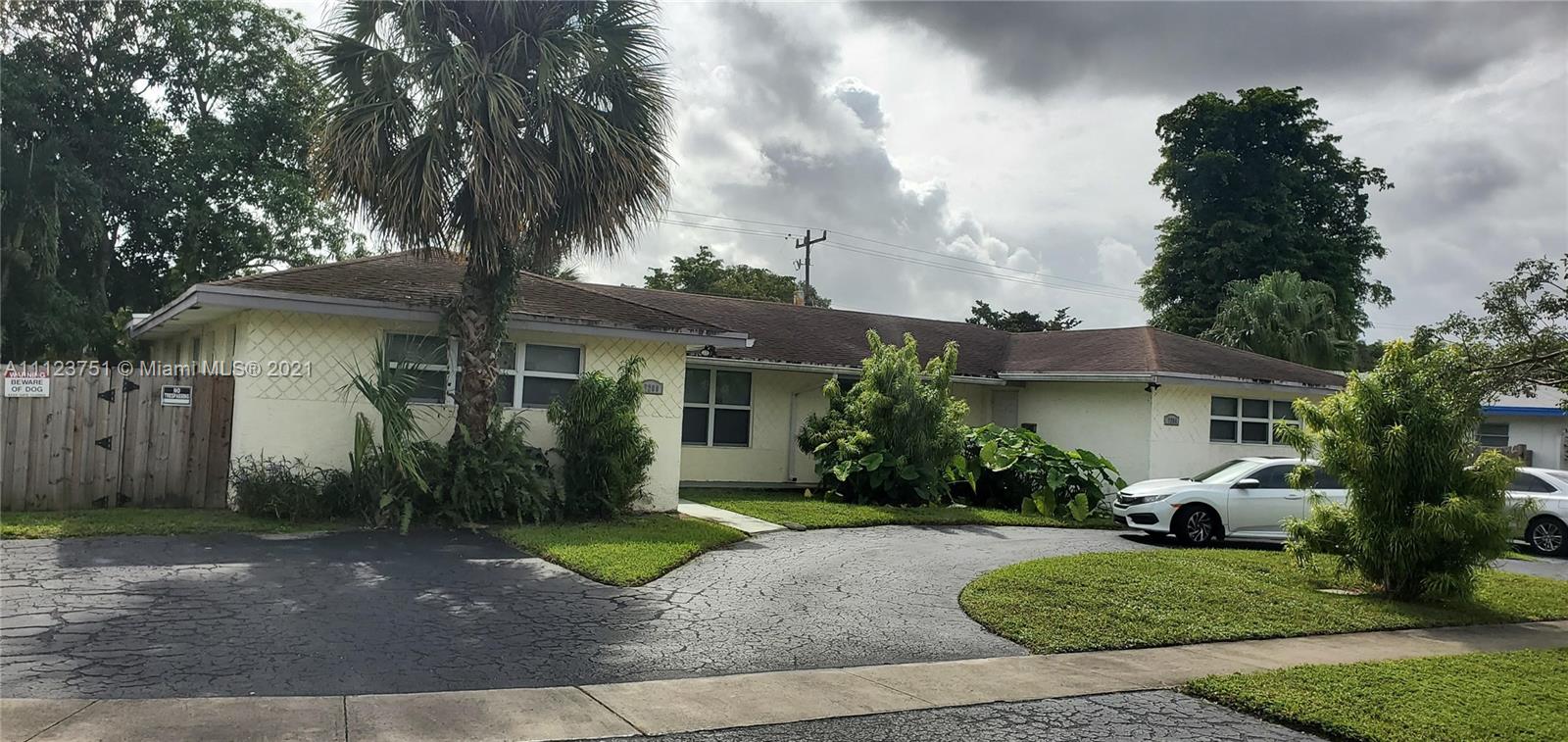 VISTA GARDENS SEC 1 - Residential Lease