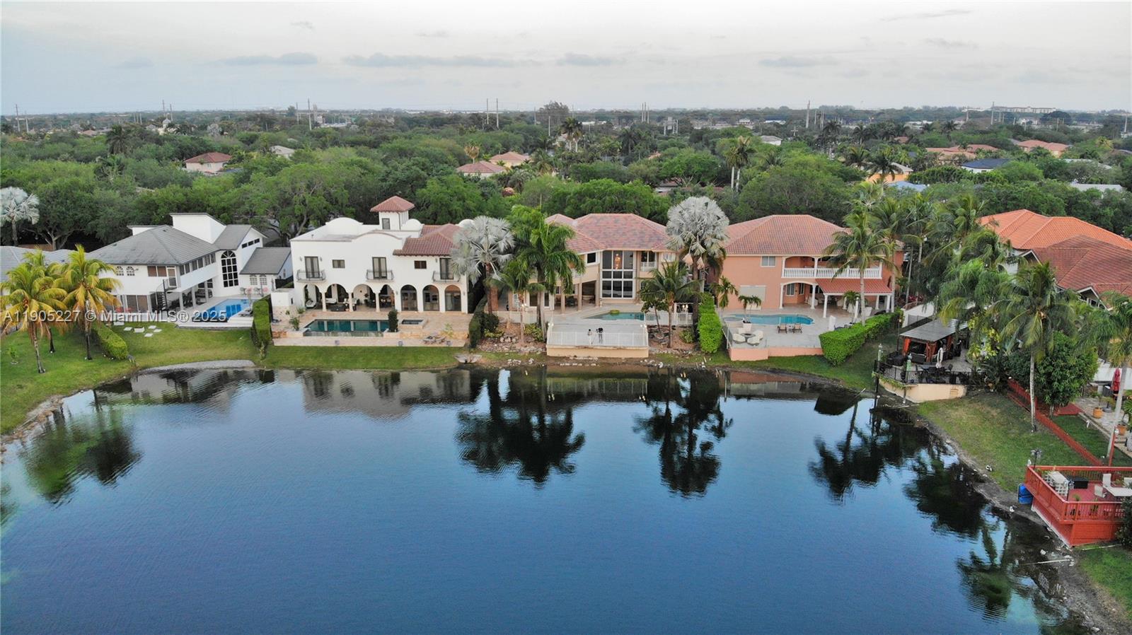 4TH ADDN TO ROYAL OAKS - Residential