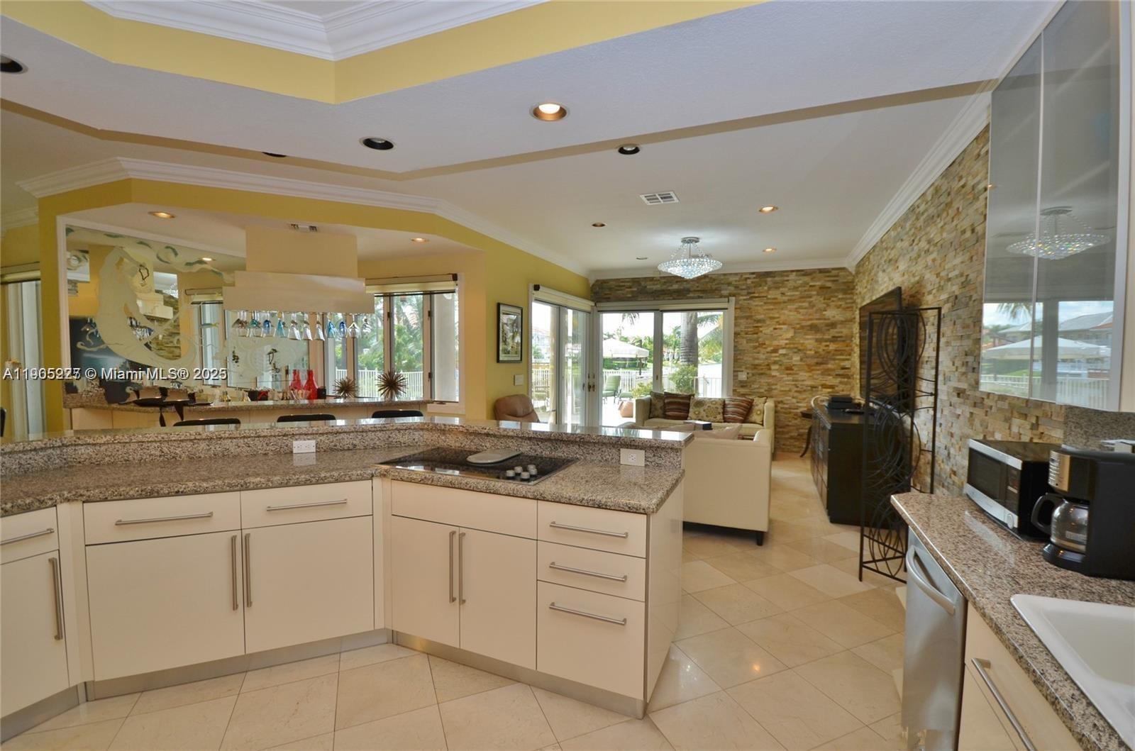 4TH ADDN TO ROYAL OAKS - Residential