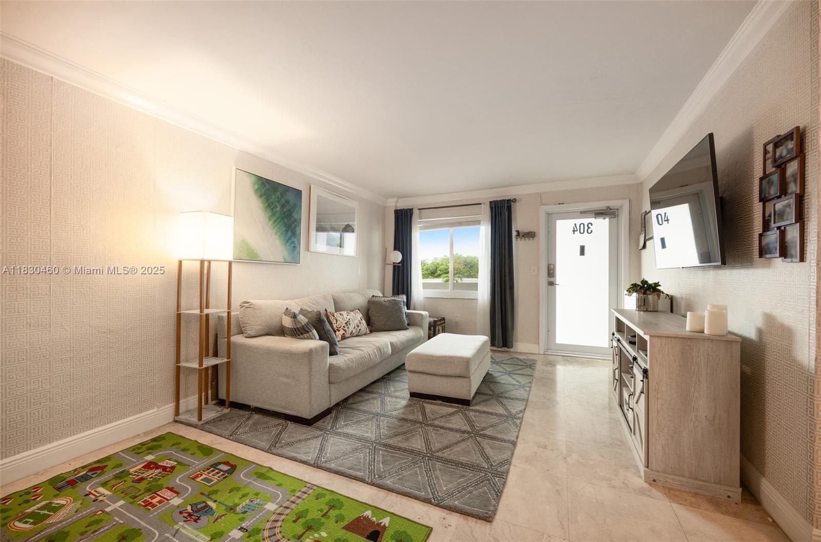 LENOX TOWERS CONDO - Residential Lease