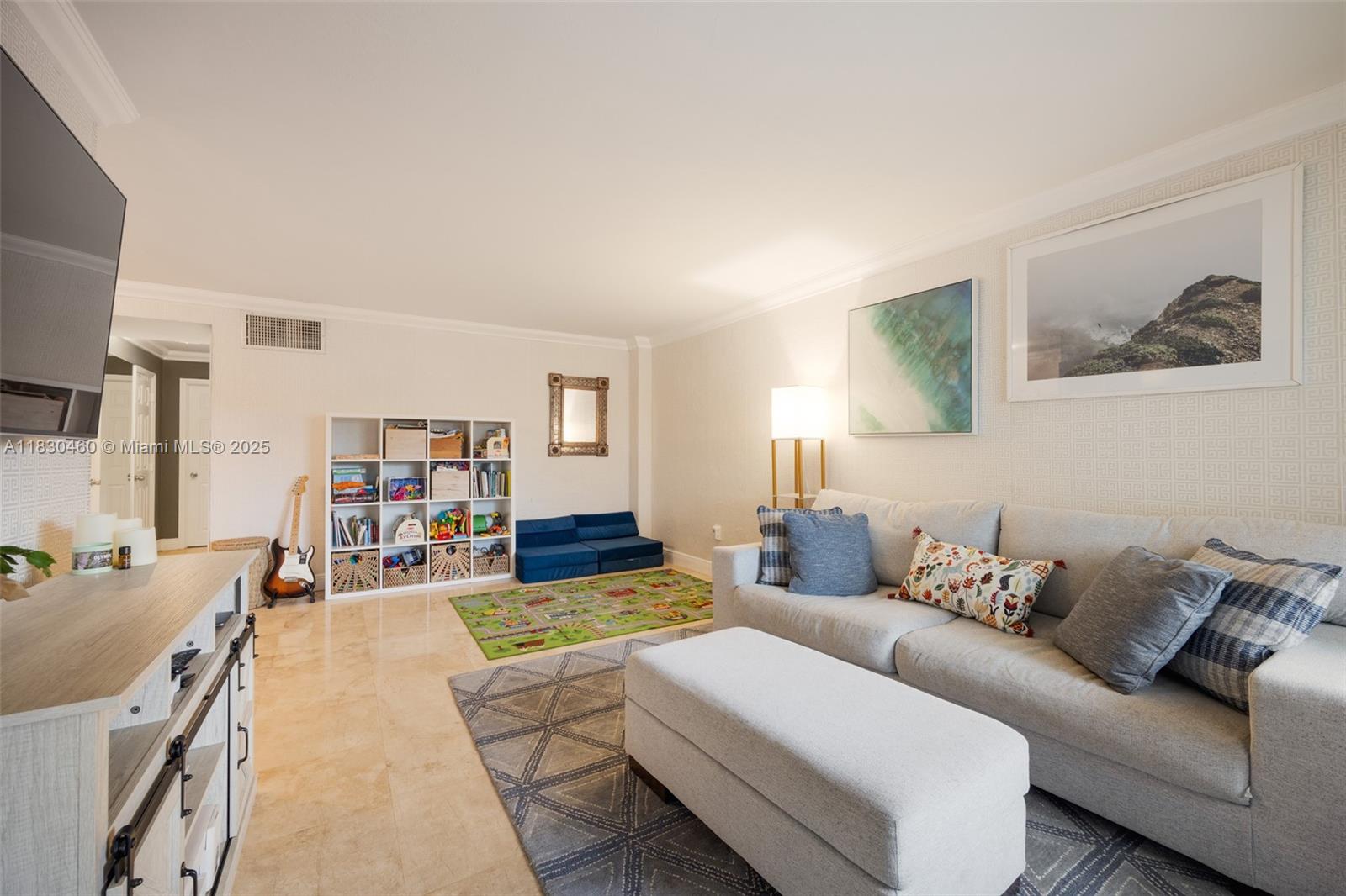 LENOX TOWERS CONDO - Residential Lease