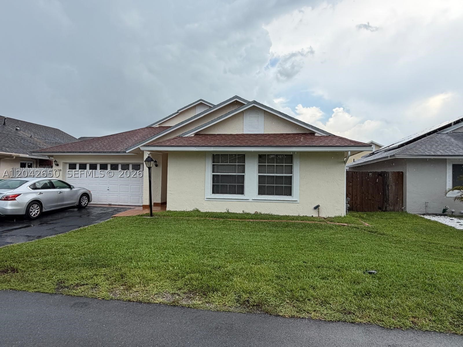 COUNTRY LAKE PARK 1ST ADD - Residential Lease