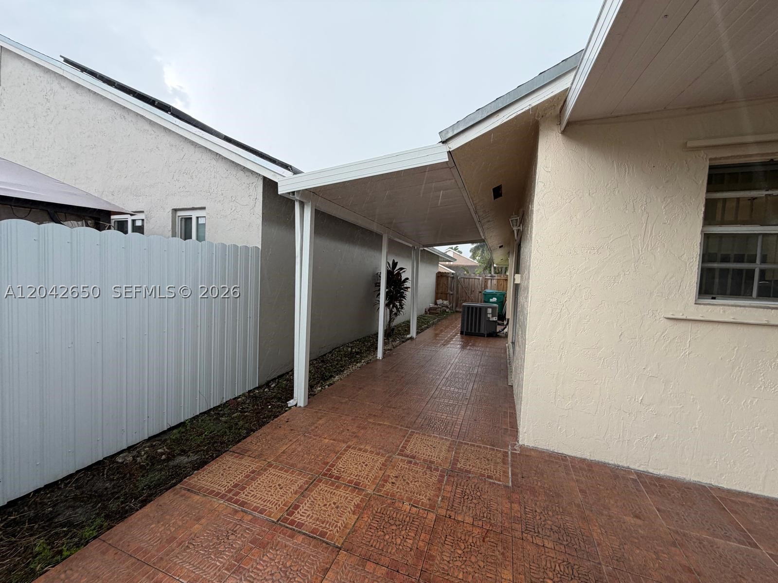 COUNTRY LAKE PARK 1ST ADD - Residential Lease