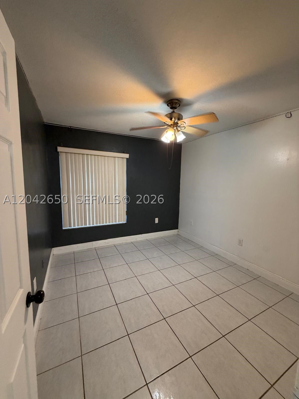 COUNTRY LAKE PARK 1ST ADD - Residential Lease