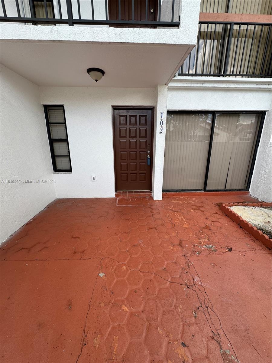 HIGHLANDS AT KENDALL LKS - Residential Lease