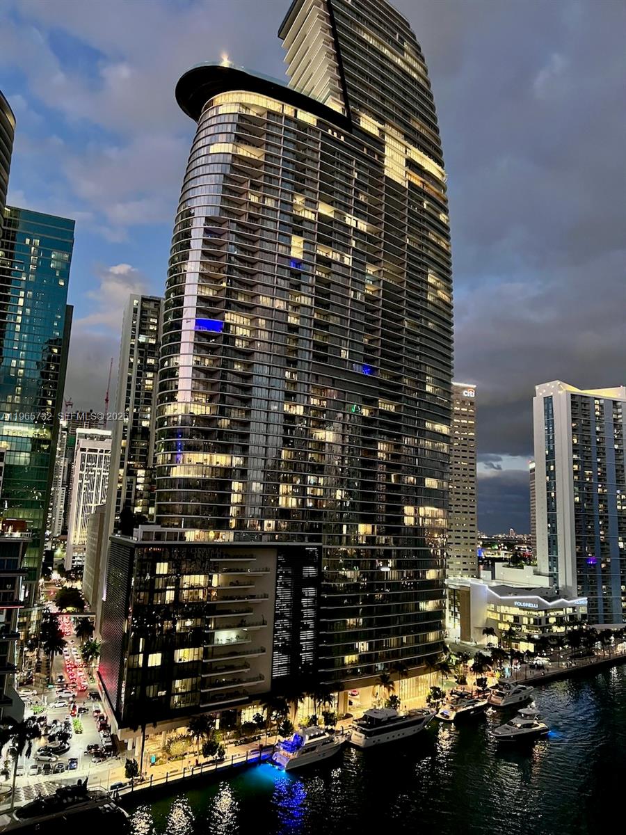 ICON BRICKELL CONDO NO 1 - Residential