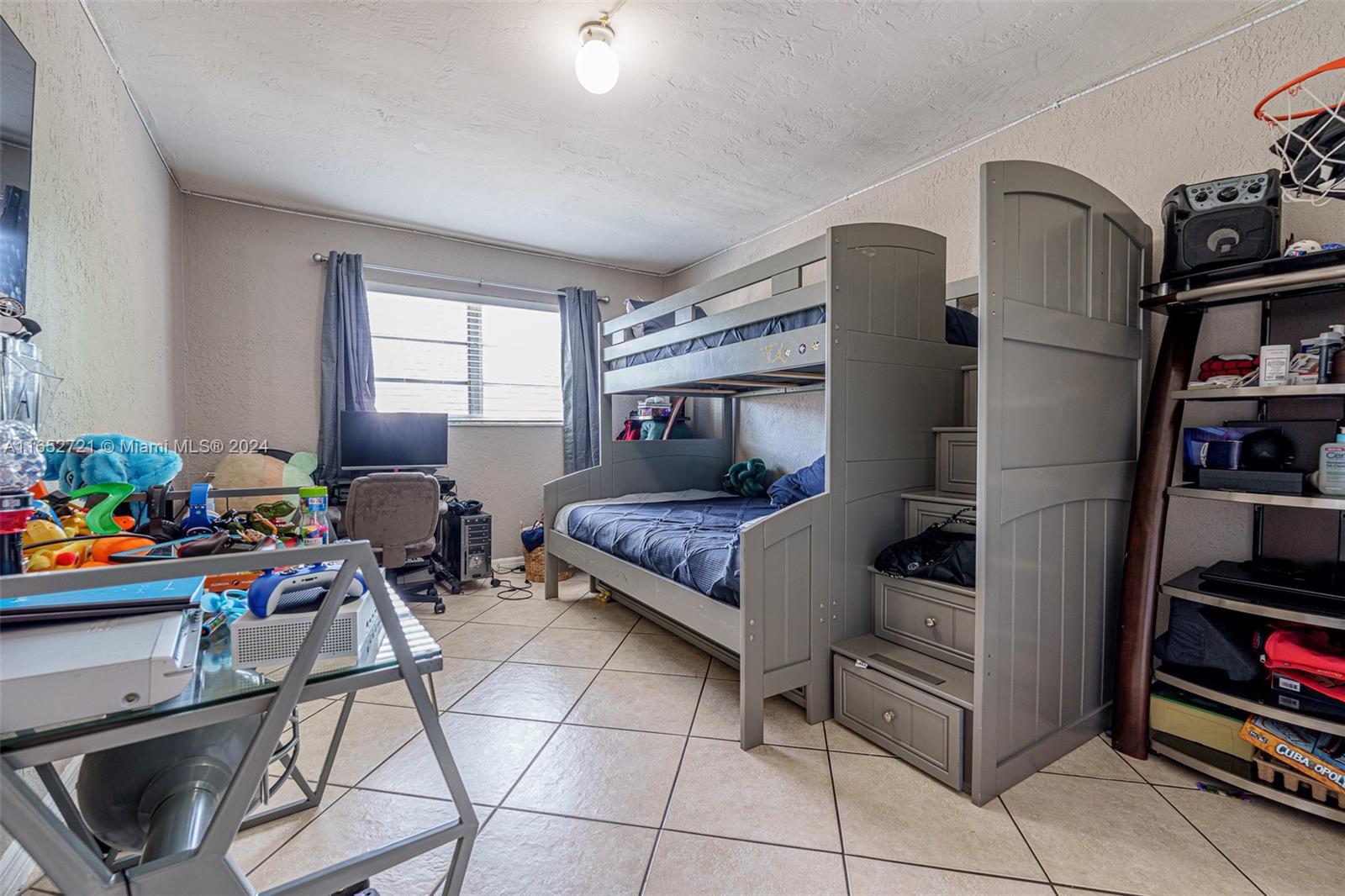VILLAGE AT DADELAND - Residential Lease